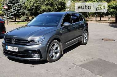 Позашляховик / Кросовер Volkswagen Tiguan 2017 в Горішніх Плавнях