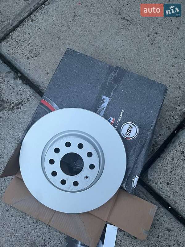 Внедорожник / Кроссовер Volkswagen Tiguan 2012 в Трускавце