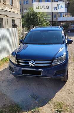 Позашляховик / Кросовер Volkswagen Tiguan 2011 в Луцьку