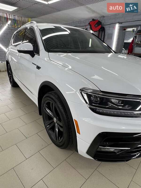 Внедорожник / Кроссовер Volkswagen Tiguan 2018 в Кривом Роге