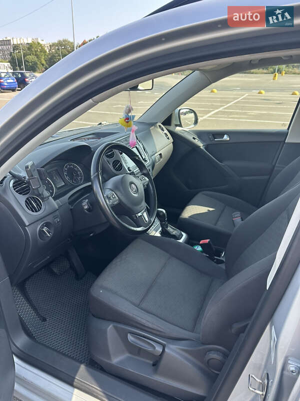 Позашляховик / Кросовер Volkswagen Tiguan 2014 в Одесі