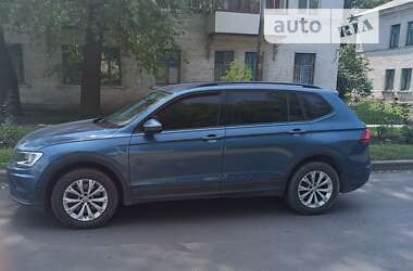 Внедорожник / Кроссовер Volkswagen Tiguan 2018 в Киеве