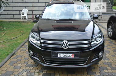 Внедорожник / Кроссовер Volkswagen Tiguan 2012 в Черновцах