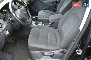 Внедорожник / Кроссовер Volkswagen Tiguan 2012 в Черновцах