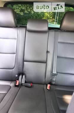 Внедорожник / Кроссовер Volkswagen Tiguan 2013 в 