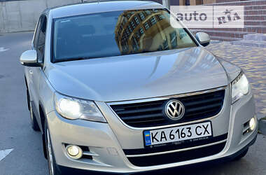 Внедорожник / Кроссовер Volkswagen Tiguan 2008 в Киеве