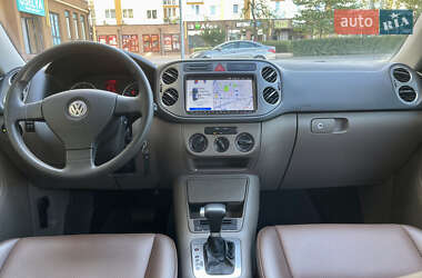 Внедорожник / Кроссовер Volkswagen Tiguan 2008 в Киеве