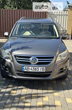 Внедорожник / Кроссовер Volkswagen Tiguan 2010 в Виннице