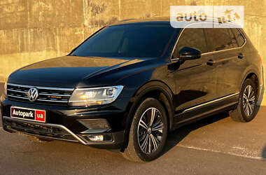 Позашляховик / Кросовер Volkswagen Tiguan 2019 в Львові