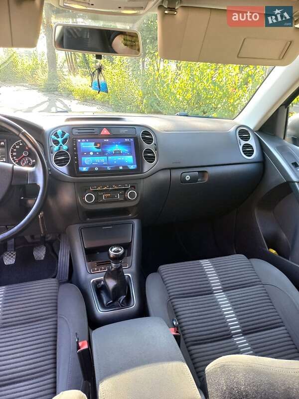 Позашляховик / Кросовер Volkswagen Tiguan 2010 в Луцьку