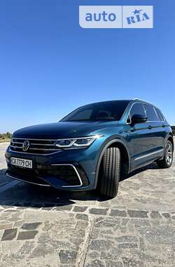 Внедорожник / Кроссовер Volkswagen Tiguan 2021 в Черкассах