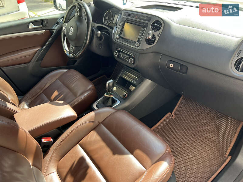 Внедорожник / Кроссовер Volkswagen Tiguan 2013 в Хмельницком