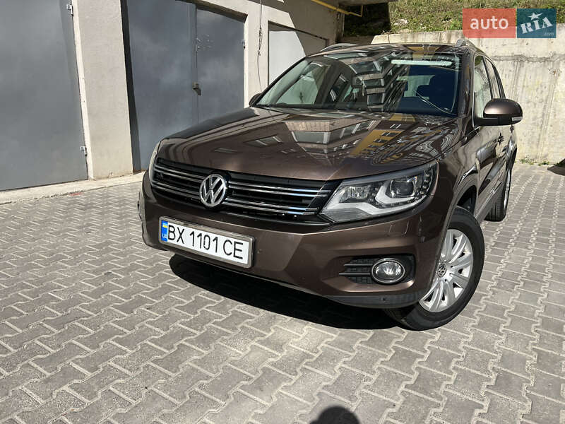 Внедорожник / Кроссовер Volkswagen Tiguan 2013 в Хмельницком