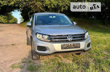 Внедорожник / Кроссовер Volkswagen Tiguan 2012 в Хмельницком