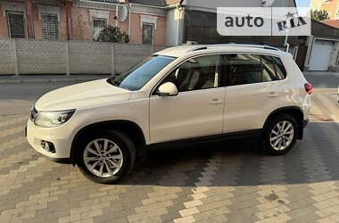 Внедорожник / Кроссовер Volkswagen Tiguan 2013 в Киеве