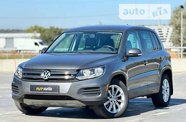 Позашляховик / Кросовер Volkswagen Tiguan 2013 в Києві