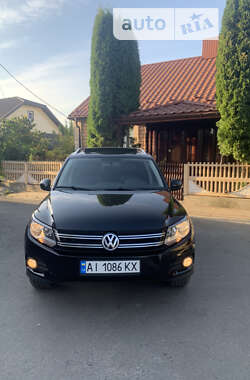 Внедорожник / Кроссовер Volkswagen Tiguan 2012 в Дубно