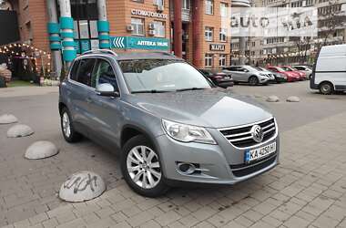 Внедорожник / Кроссовер Volkswagen Tiguan 2007 в Киеве