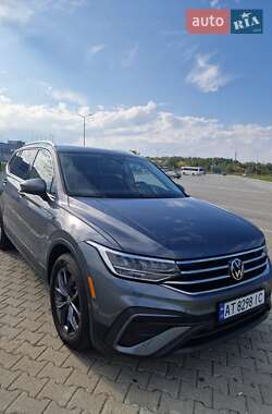 Внедорожник / Кроссовер Volkswagen Tiguan 2022 в 
