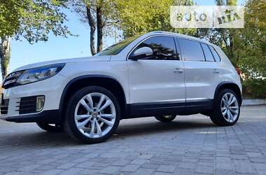 Внедорожник / Кроссовер Volkswagen Tiguan 2012 в Днепре