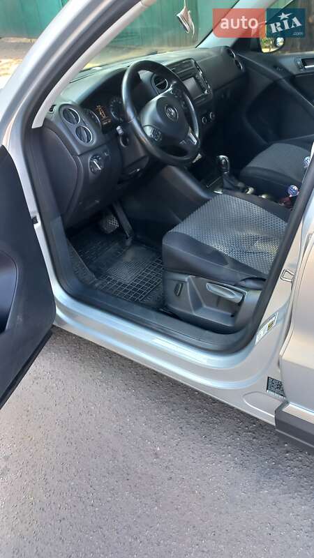 Внедорожник / Кроссовер Volkswagen Tiguan 2011 в Кропивницком