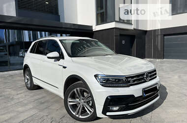 Внедорожник / Кроссовер Volkswagen Tiguan 2019 в Ивано-Франковске