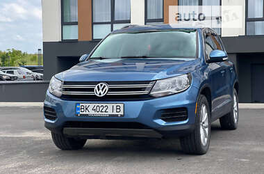 Внедорожник / Кроссовер Volkswagen Tiguan 2016 в Ровно