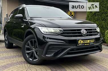 Внедорожник / Кроссовер Volkswagen Tiguan 2022 в Львове