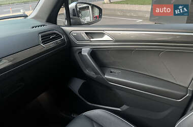 Внедорожник / Кроссовер Volkswagen Tiguan 2020 в 