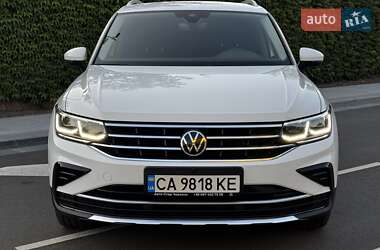 Позашляховик / Кросовер Volkswagen Tiguan 2021 в Києві