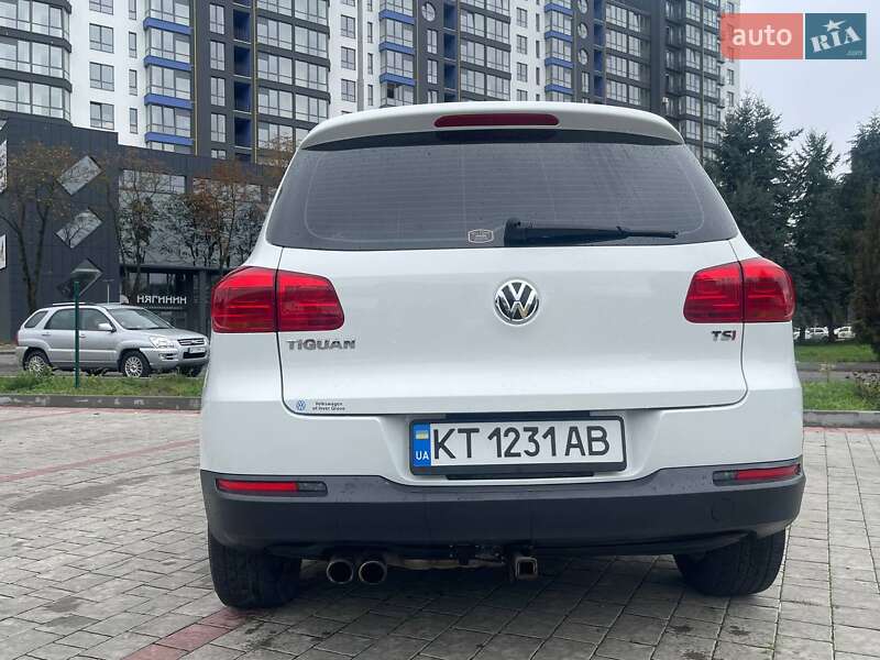 Внедорожник / Кроссовер Volkswagen Tiguan 2016 в Ивано-Франковске