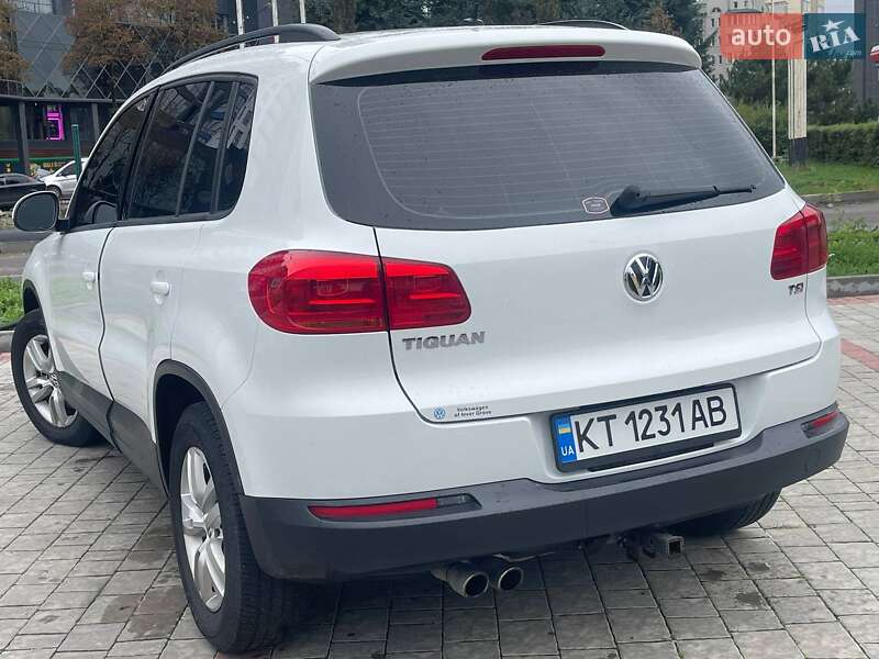 Внедорожник / Кроссовер Volkswagen Tiguan 2016 в Ивано-Франковске