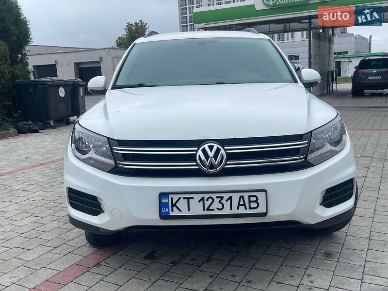 Внедорожник / Кроссовер Volkswagen Tiguan 2016 в Ивано-Франковске