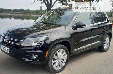 Внедорожник / Кроссовер Volkswagen Tiguan 2015 в Бурштыне