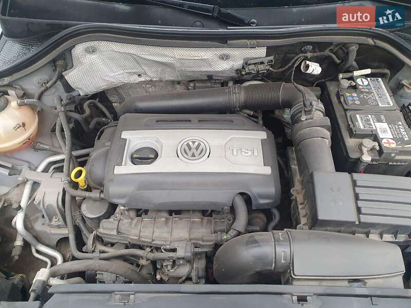 Внедорожник / Кроссовер Volkswagen Tiguan 2014 в Киеве