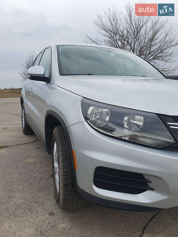 Внедорожник / Кроссовер Volkswagen Tiguan 2014 в Киеве