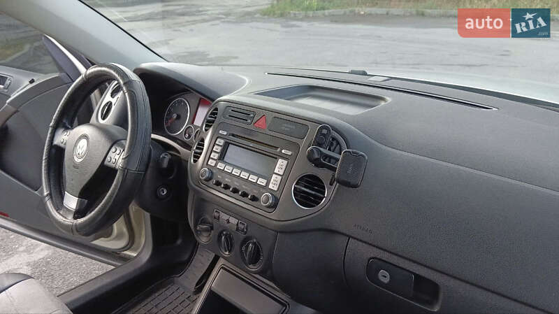 Внедорожник / Кроссовер Volkswagen Tiguan 2008 в Ровно