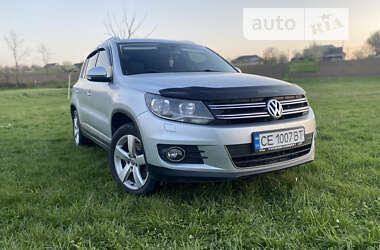 Внедорожник / Кроссовер Volkswagen Tiguan 2013 в Черновцах