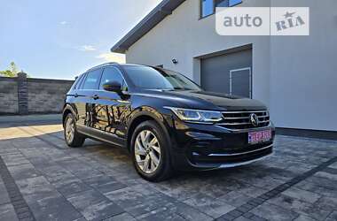 Позашляховик / Кросовер Volkswagen Tiguan 2021 в Луцьку