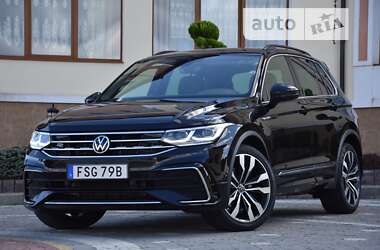 Внедорожник / Кроссовер Volkswagen Tiguan 2021 в Львове