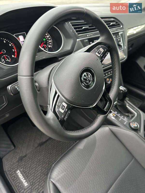 Внедорожник / Кроссовер Volkswagen Tiguan 2019 в Ужгороде