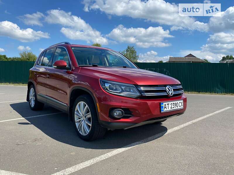 Позашляховик / Кросовер Volkswagen Tiguan 2016 в Івано-Франківську