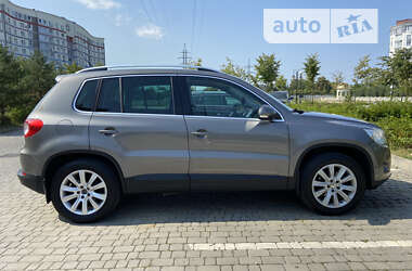 Позашляховик / Кросовер Volkswagen Tiguan 2011 в Буковеле