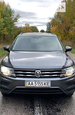 Внедорожник / Кроссовер Volkswagen Tiguan 2021 в Киеве