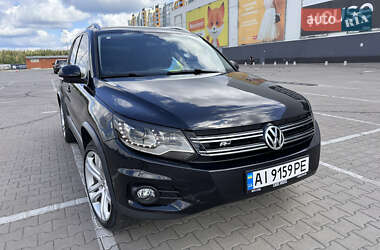 Позашляховик / Кросовер Volkswagen Tiguan 2016 в Києві