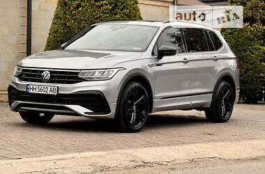 Позашляховик / Кросовер Volkswagen Tiguan 2021 в Одесі