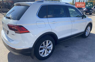 Позашляховик / Кросовер Volkswagen Tiguan 2018 в 