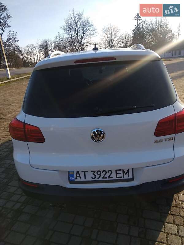 Внедорожник / Кроссовер Volkswagen Tiguan 2012 в Бурштыне