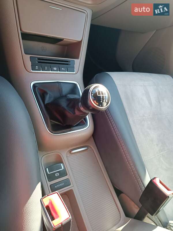 Внедорожник / Кроссовер Volkswagen Tiguan 2010 в Ивано-Франковске
