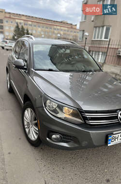 Внедорожник / Кроссовер Volkswagen Tiguan 2012 в Одессе